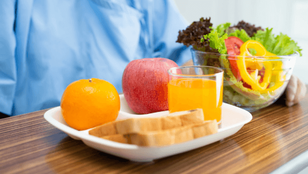 اهمیت مصرف میوه بعد از جراحی رحم
