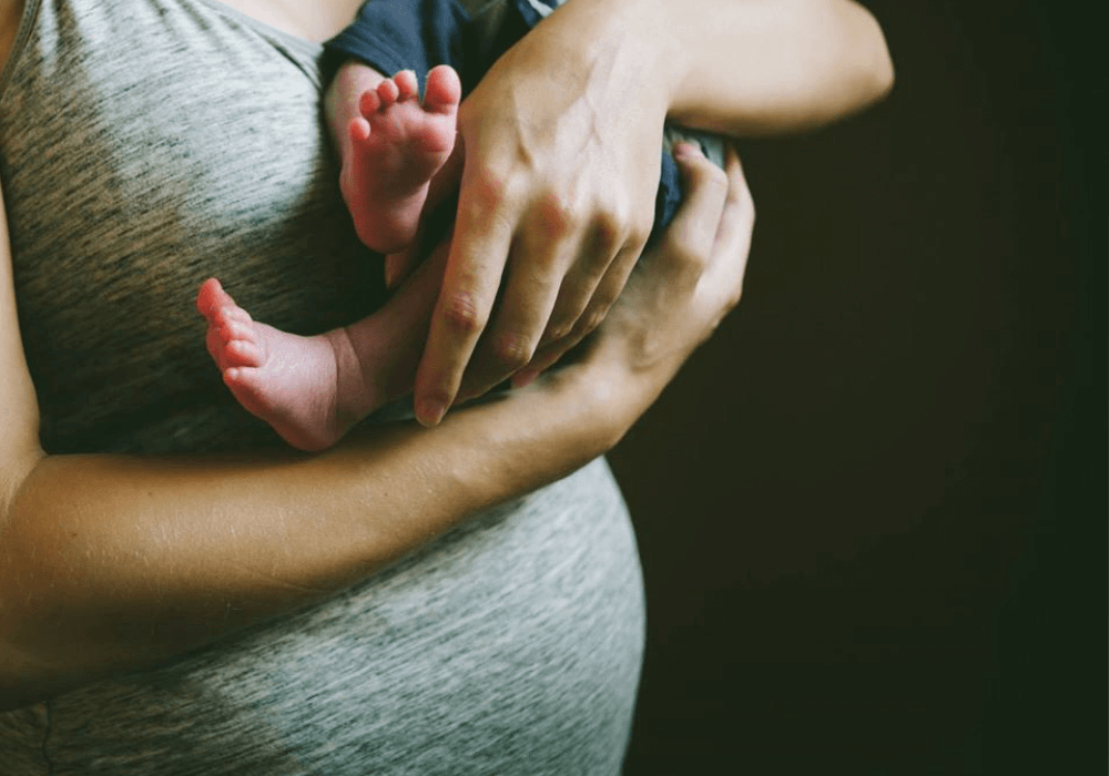 خونریزی بعد از زایمان طبیعی چقدر طول می کشد؟